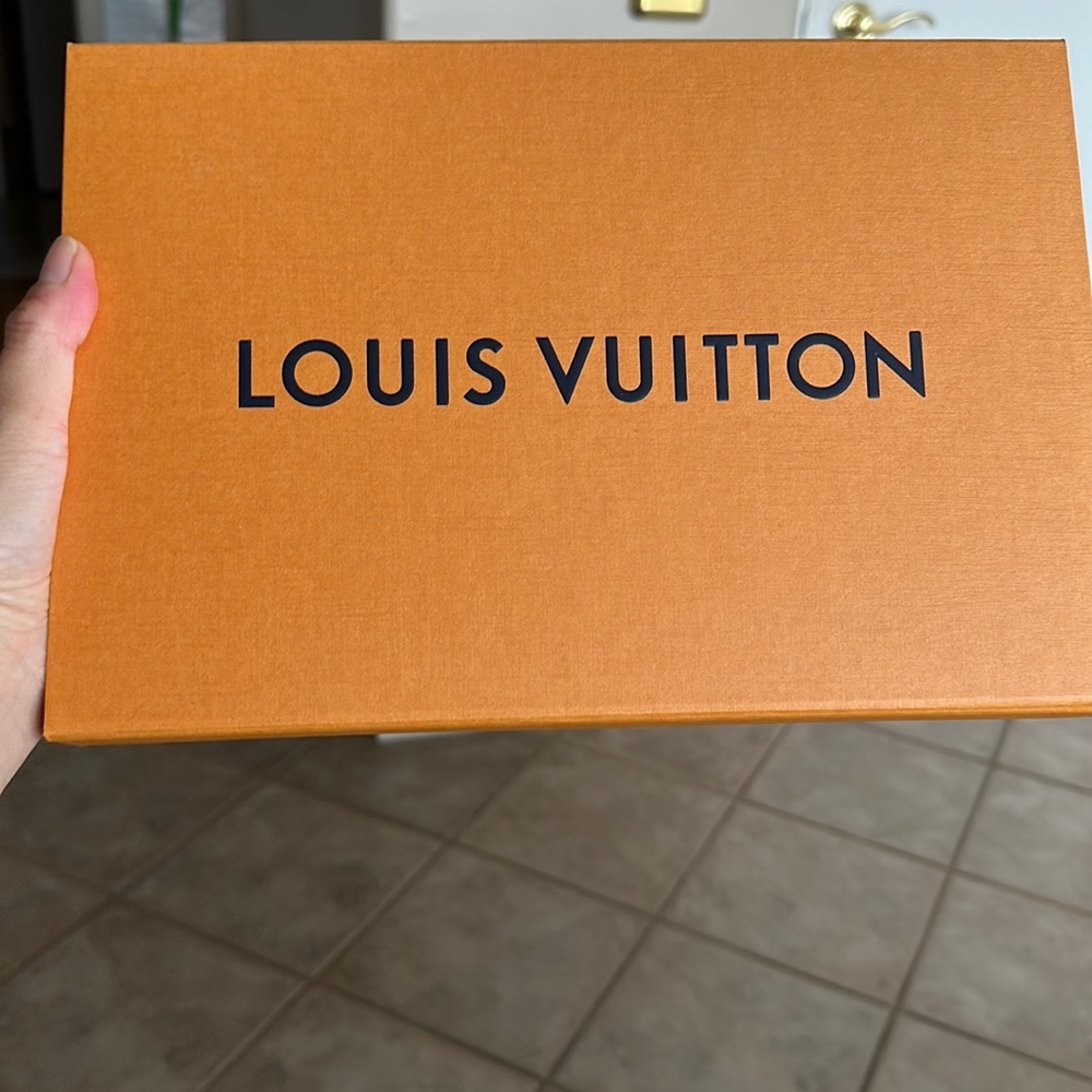 Louis Vuitton storage/gift box NEW